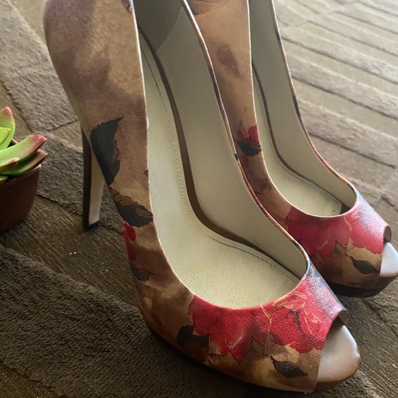 Aldo Platforms - Picture 3 of 6